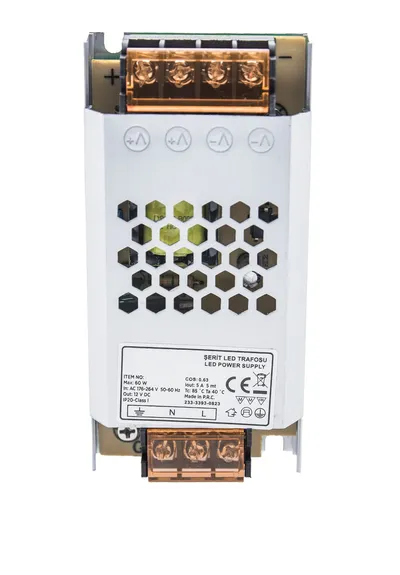 OEM 60W - 12V , 5A Güçlü LED Şerit Trafo - Geniş Gerilim Aralığı, IP20 Koruma Sınıfı